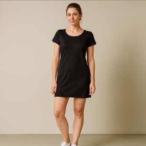 Moeity Black T-Shirt Dress Size M | Casual Minimalist Shift
